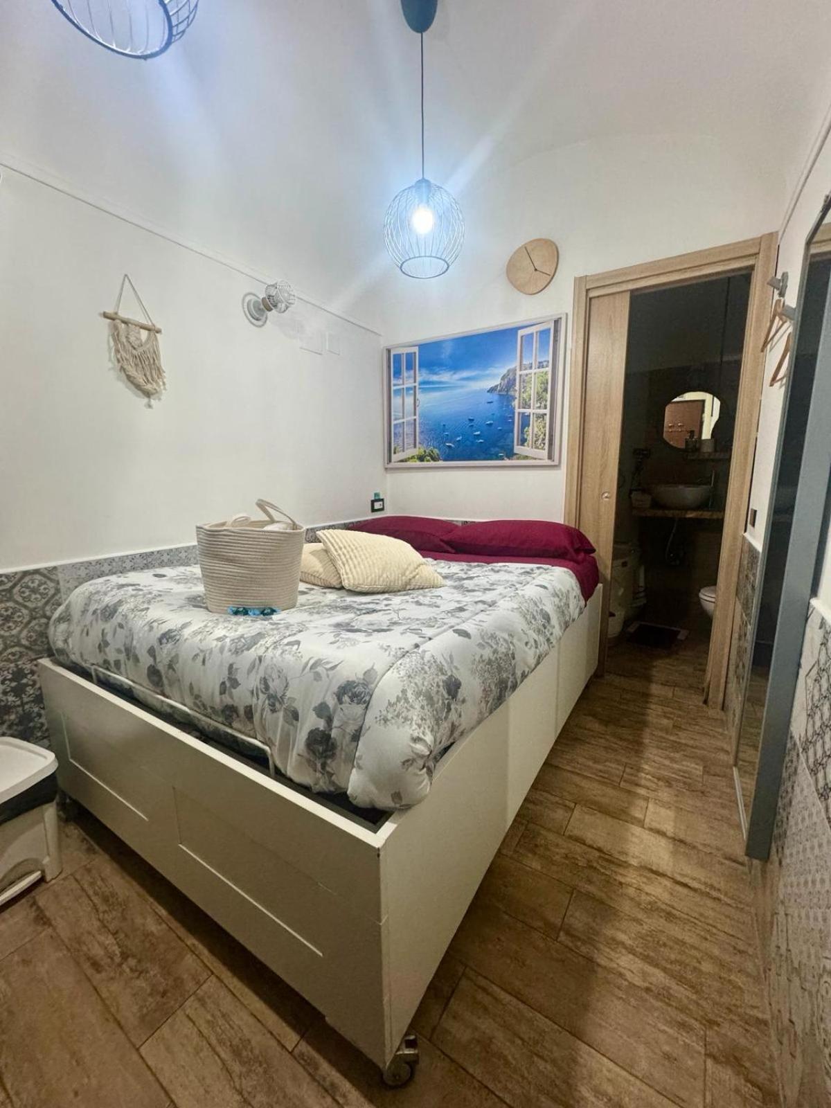 Casina Via Foria Bed & Breakfast Наполи Екстериор снимка
